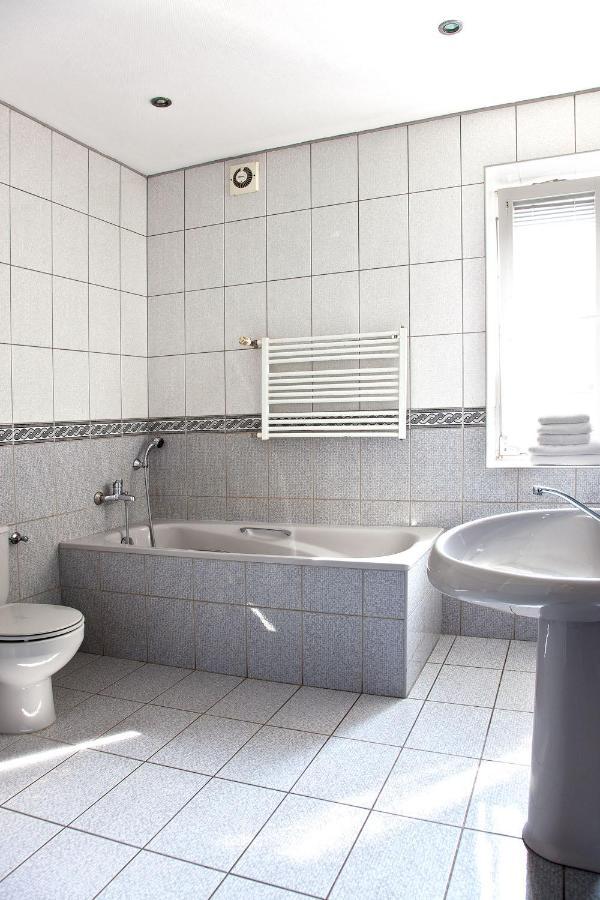 Miastkovo Albergue Poznan Exterior foto